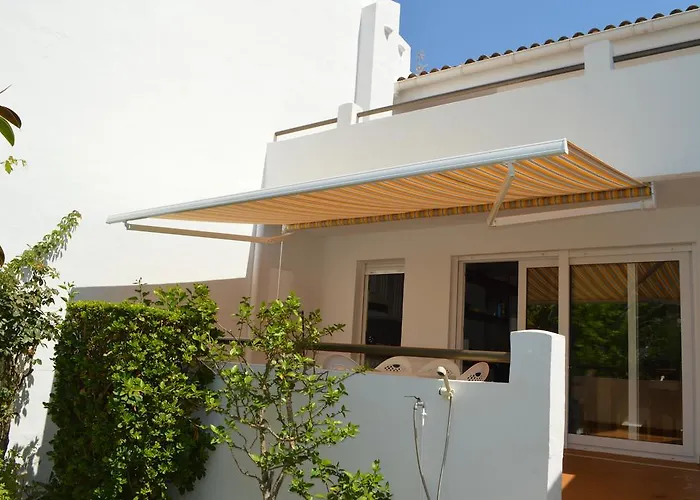 Reihenhaus Am Mit Pool, Primera Linea